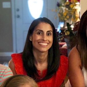 Meet your Posher, Claudia